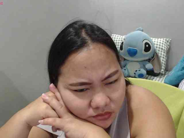 BubbleButtPinay webcam