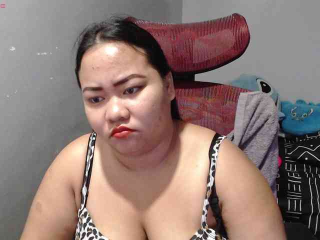 BubbleButtPinay webcam