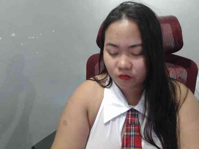 BubbleButtPinay webcam