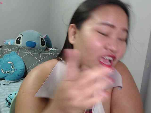 BubbleButtPinay webcam
