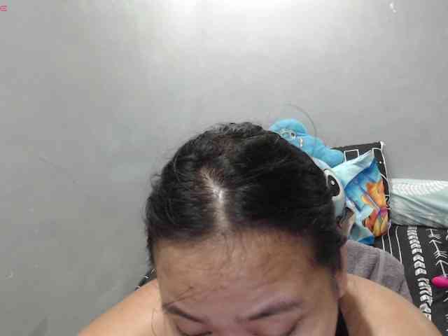 BubbleButtPinay webcam