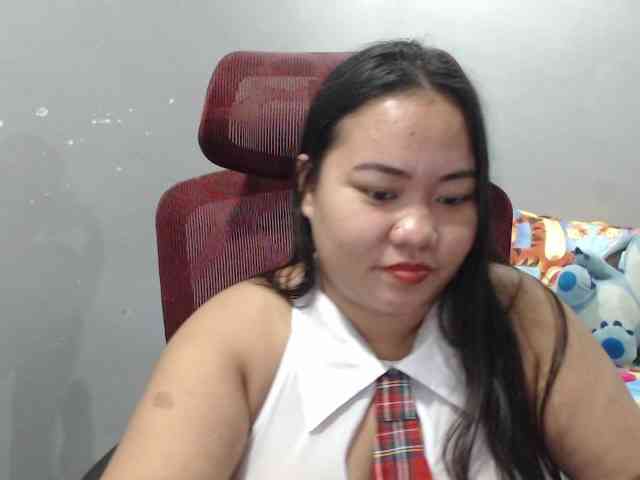 BubbleButtPinay webcam