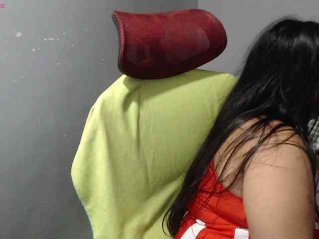 BubbleButtPinay webcam