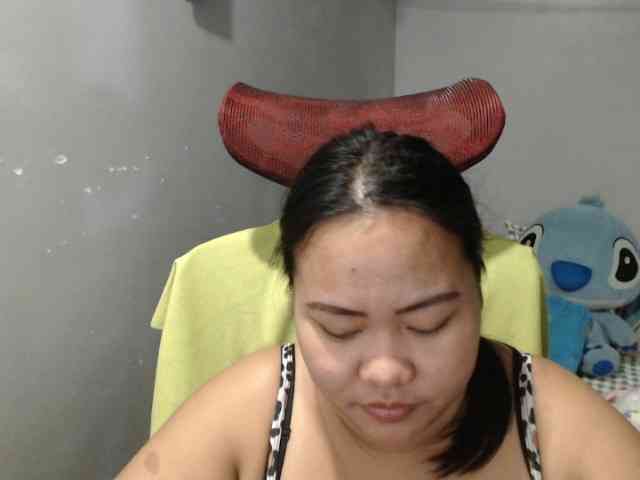 BubbleButtPinay webcam