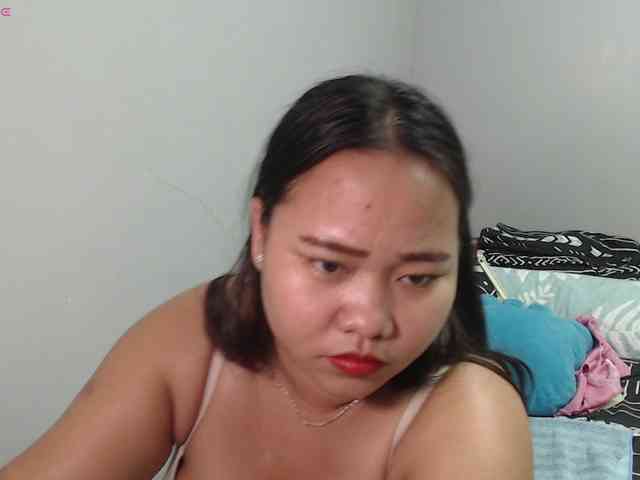 BubbleButtPinay webcam