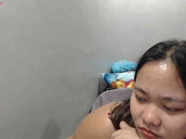 BubbleButtPinay webcam