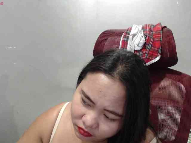 BubbleButtPinay webcam