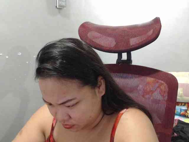 BubbleButtPinay webcam