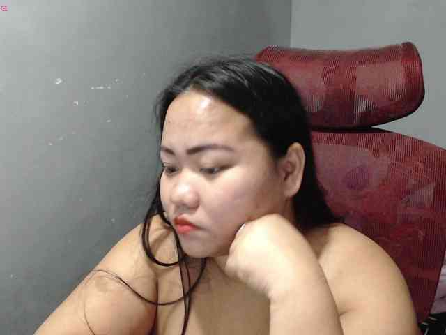 BubbleButtPinay webcam