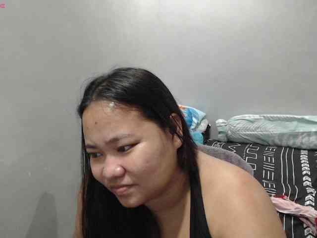 BubbleButtPinay webcam