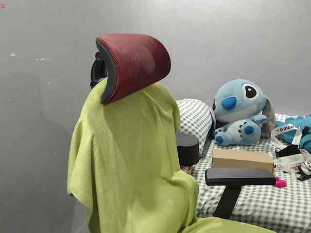 BubbleButtPinay webcam