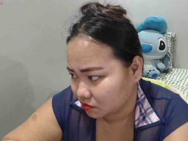 BubbleButtPinay webcam