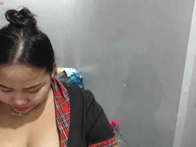 BubbleButtPinay webcam