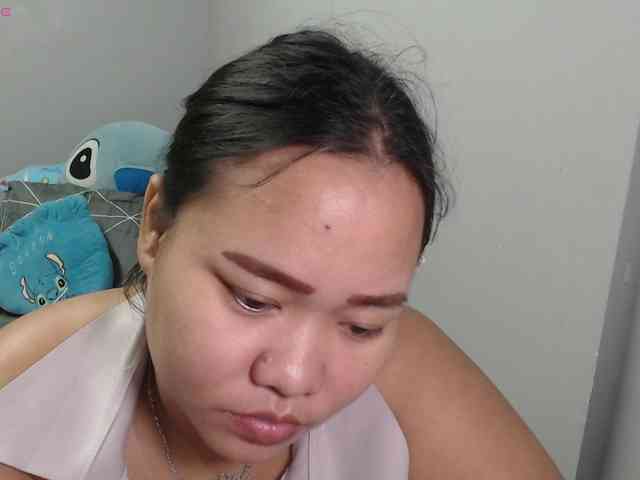 BubbleButtPinay webcam