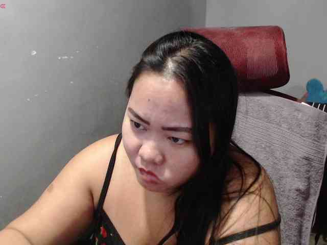 BubbleButtPinay webcam