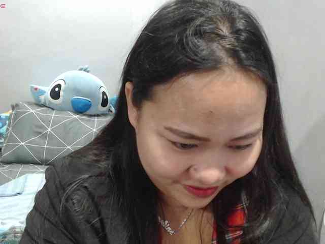 BubbleButtPinay webcam