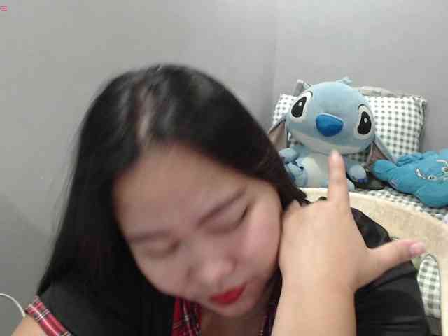BubbleButtPinay webcam