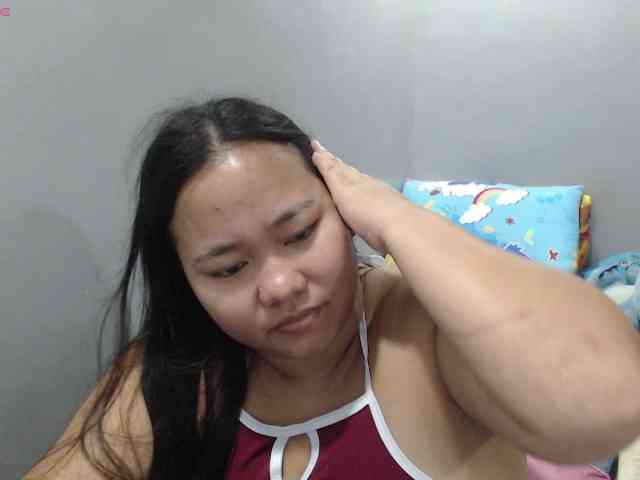 BubbleButtPinay webcam