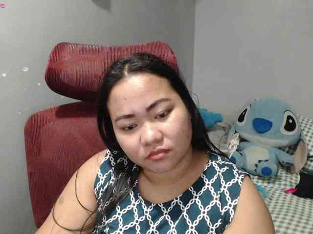 BubbleButtPinay webcam