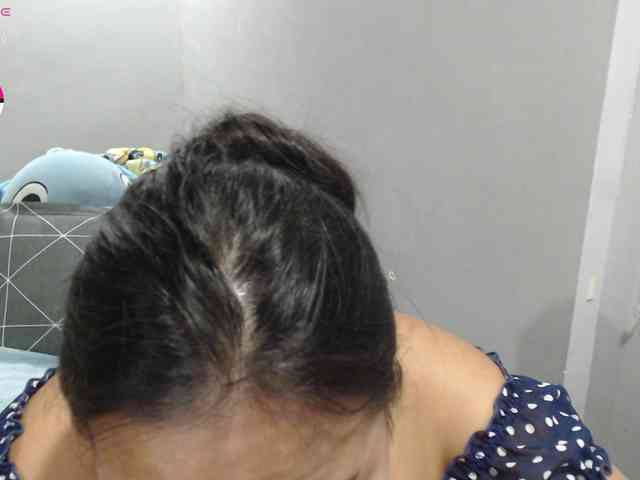 BubbleButtPinay webcam