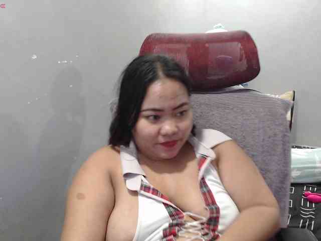 BubbleButtPinay webcam