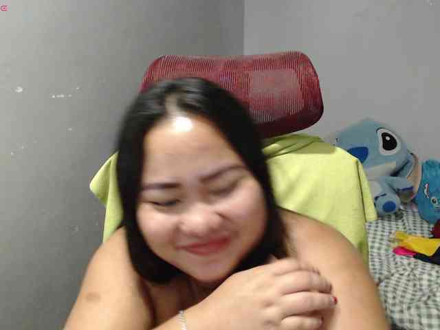 BubbleButtPinay webcam