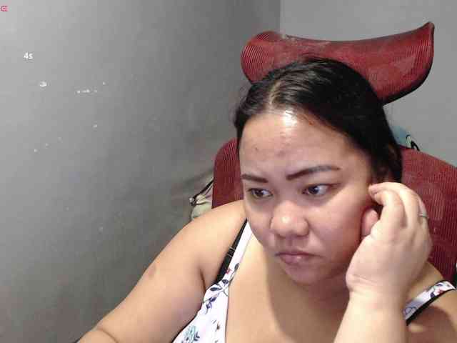 BubbleButtPinay webcam