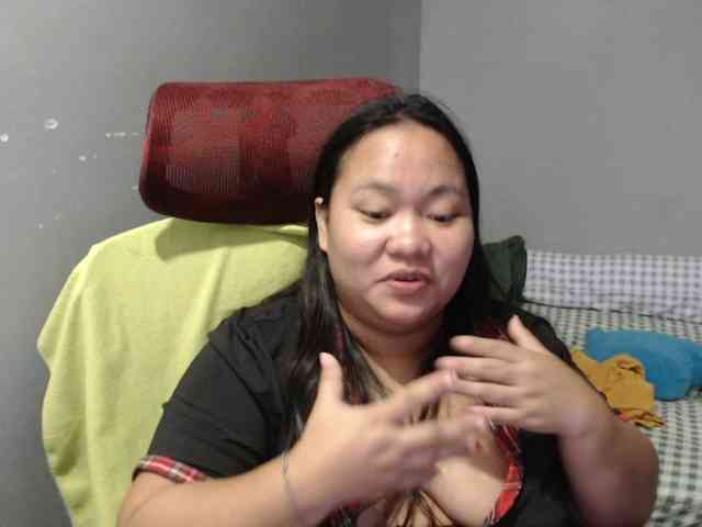 BubbleButtPinay webcam