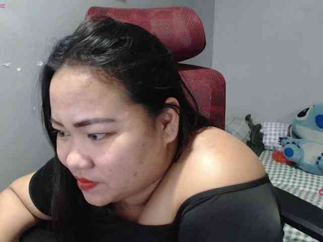 BubbleButtPinay webcam