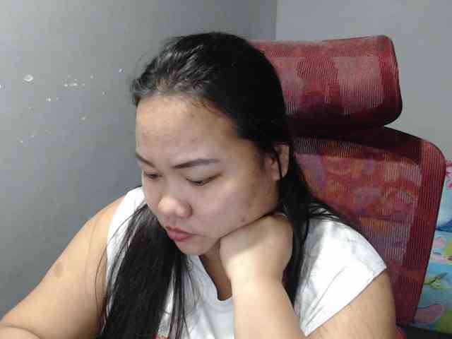 BubbleButtPinay webcam