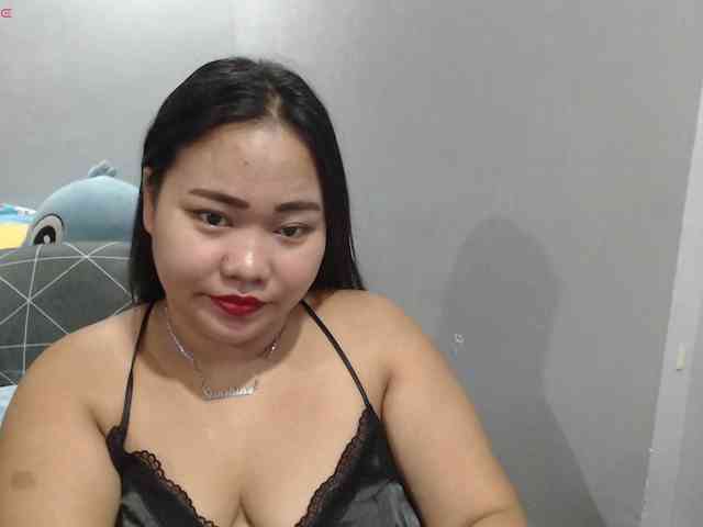 BubbleButtPinay webcam
