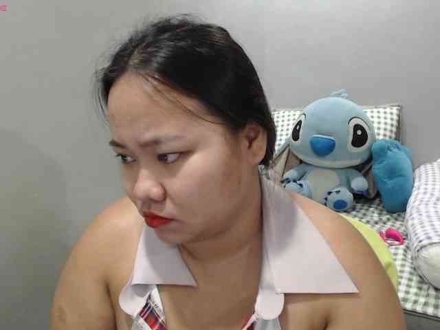 BubbleButtPinay webcam