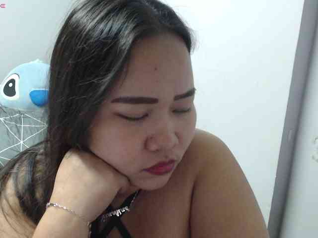 BubbleButtPinay webcam