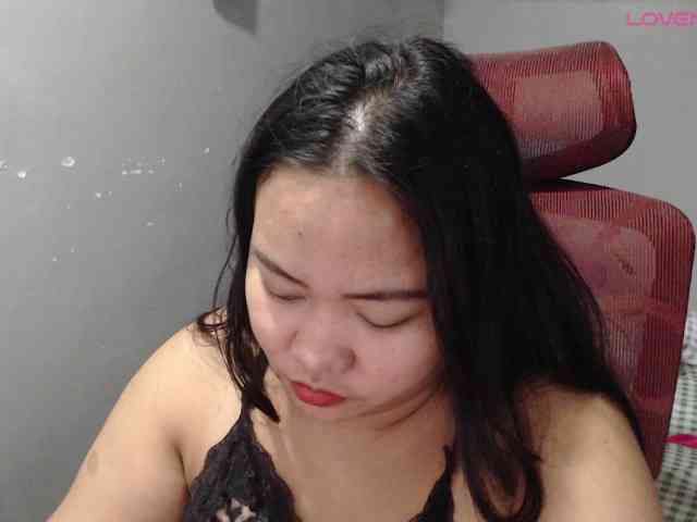 BubbleButtPinay webcam