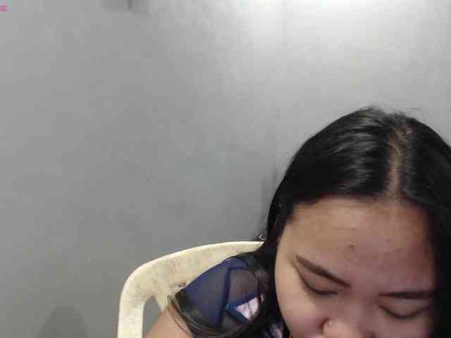 BubbleButtPinay webcam