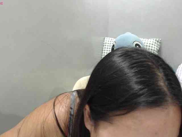 BubbleButtPinay webcam