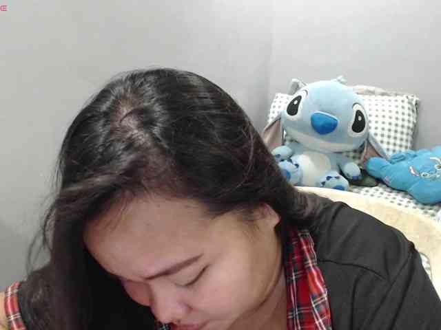 BubbleButtPinay webcam