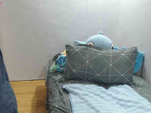BubbleButtPinay webcam