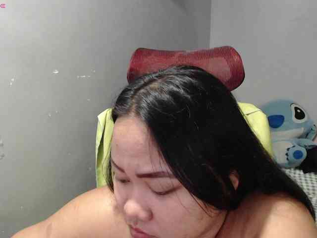 BubbleButtPinay webcam