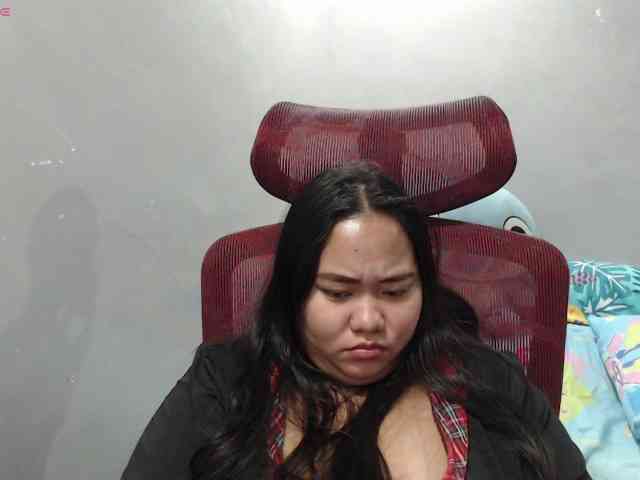 BubbleButtPinay webcam