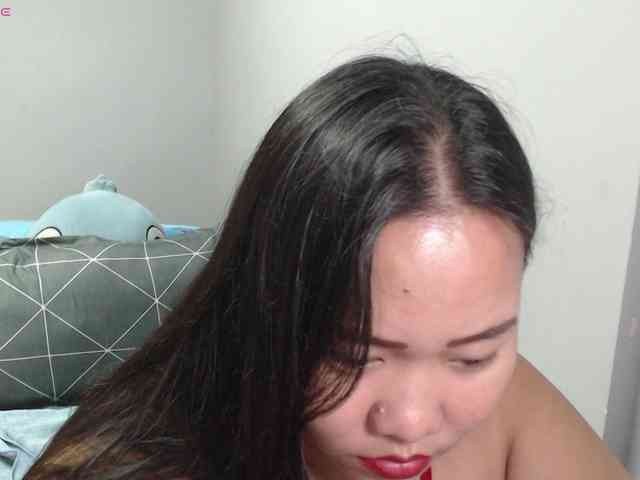 BubbleButtPinay webcam