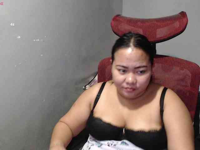 BubbleButtPinay webcam