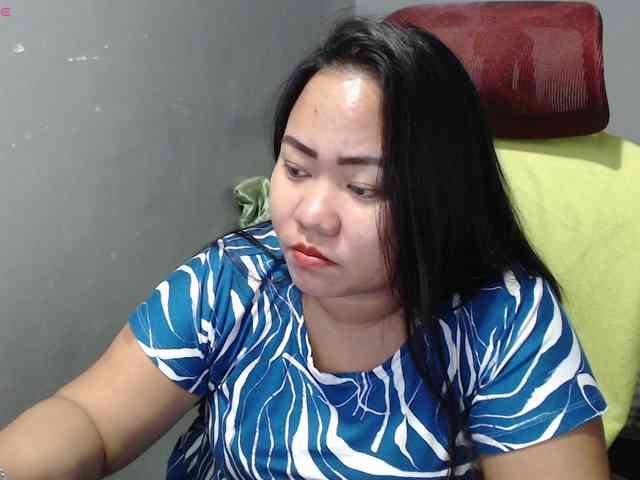 BubbleButtPinay webcam