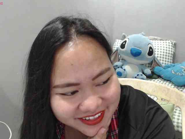 BubbleButtPinay webcam