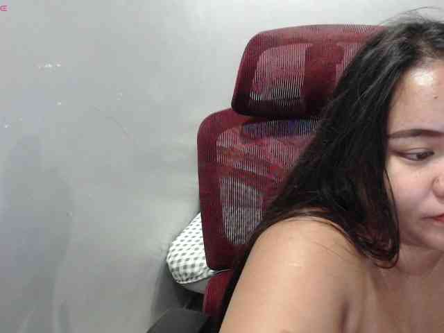 BubbleButtPinay webcam