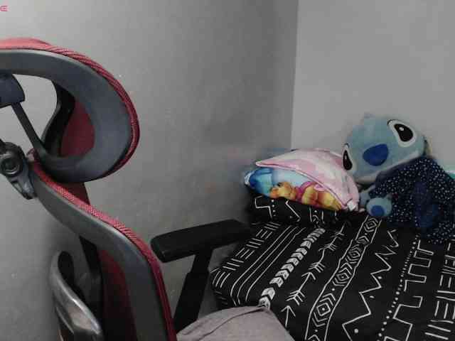 BubbleButtPinay webcam