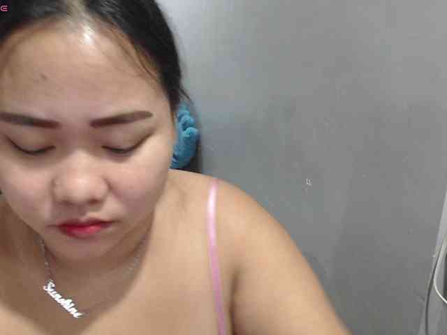 BubbleButtPinay webcam