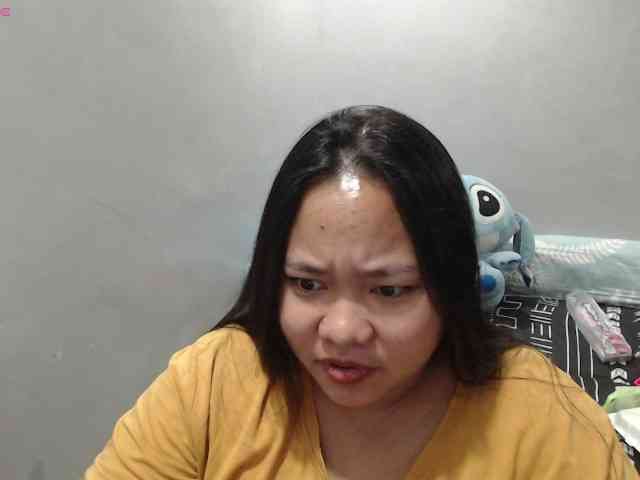 BubbleButtPinay webcam