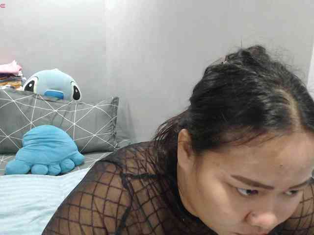 BubbleButtPinay webcam