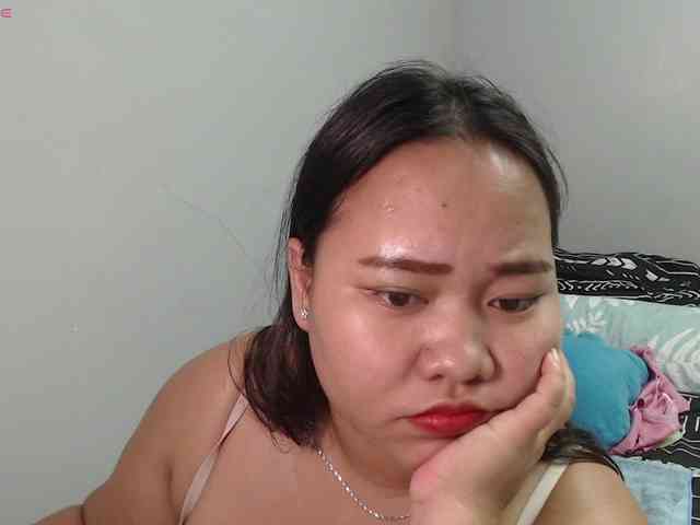 BubbleButtPinay webcam